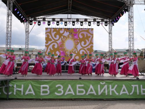 P1076860