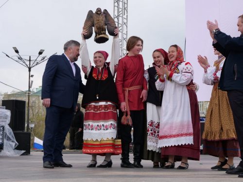 P1077111